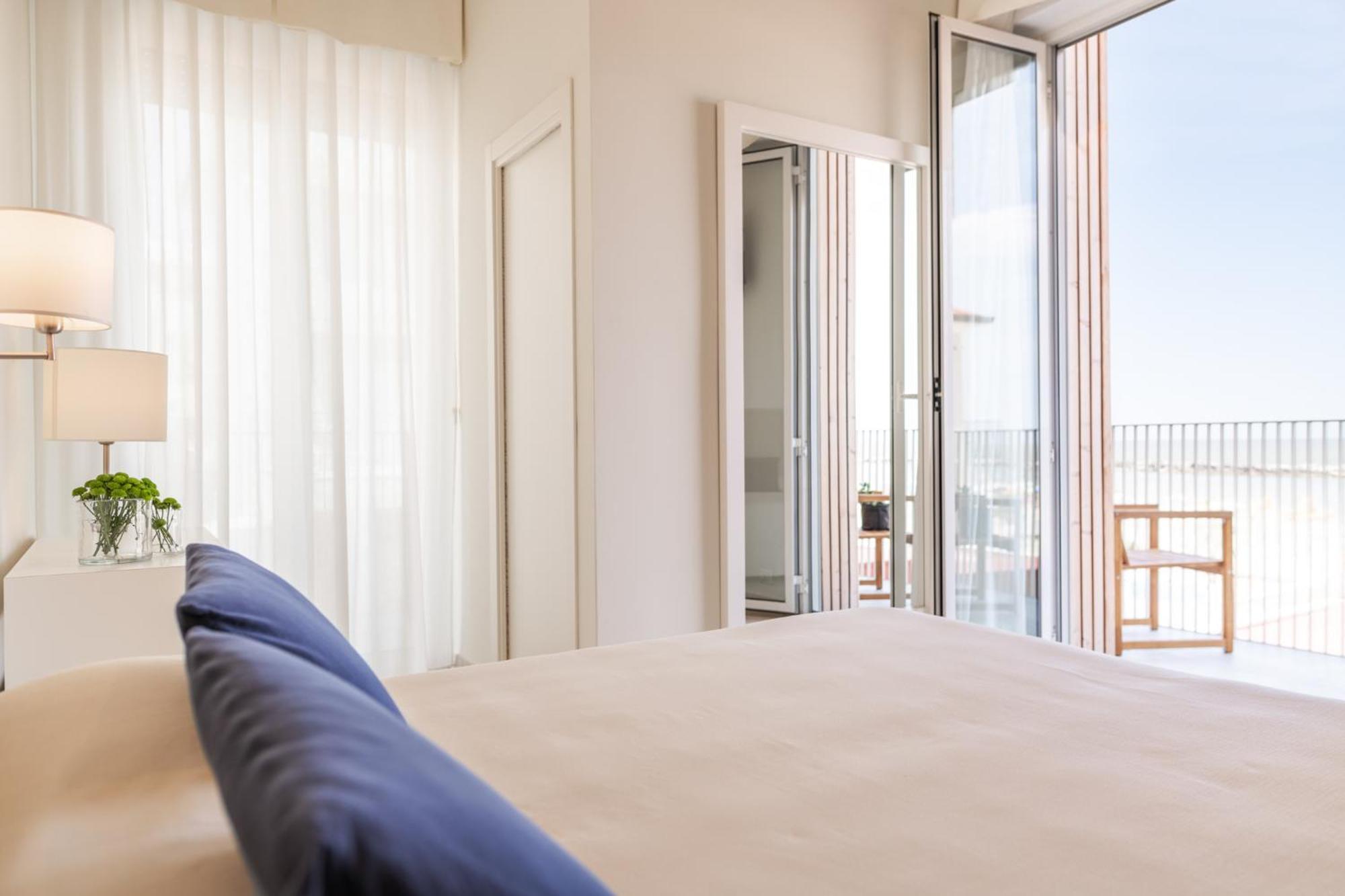 Hotel Capanni Bellaria-Igea Marina Esterno foto