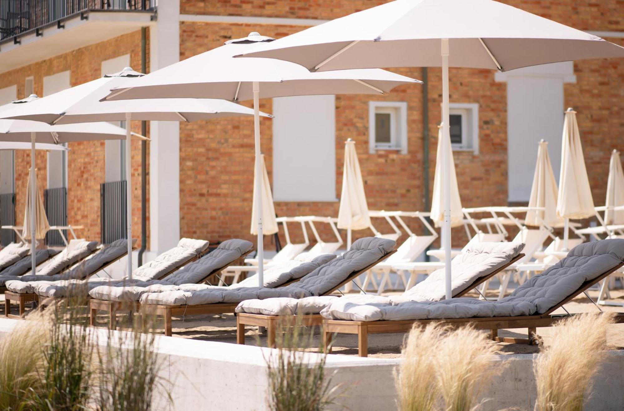 Hotel Capanni Bellaria-Igea Marina Esterno foto